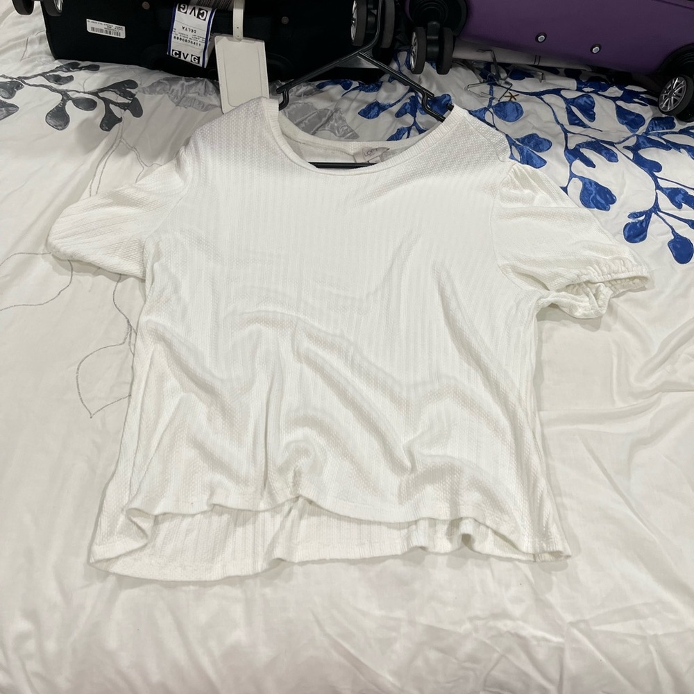 White loft tee